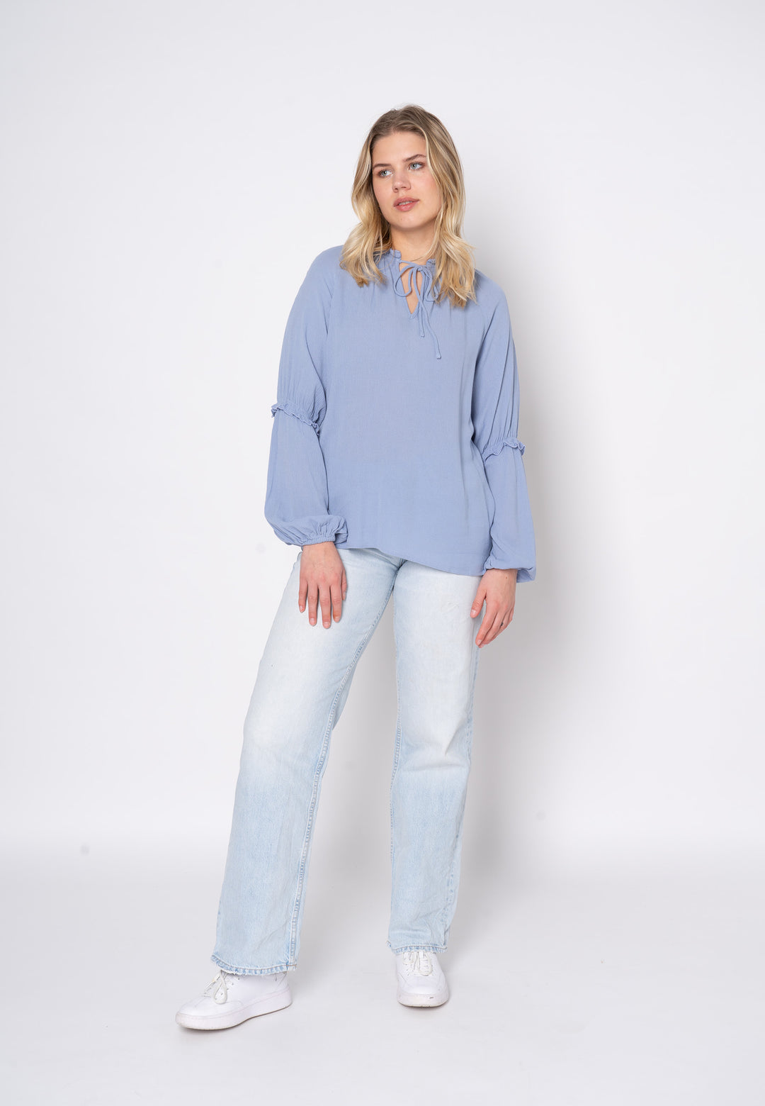 Lind LiJune Bluser 020 Light Blue