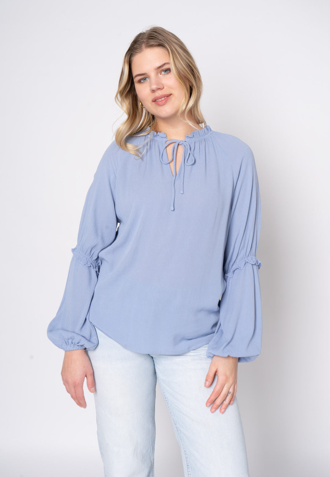 Lind LiJune Bluser 020 Light Blue